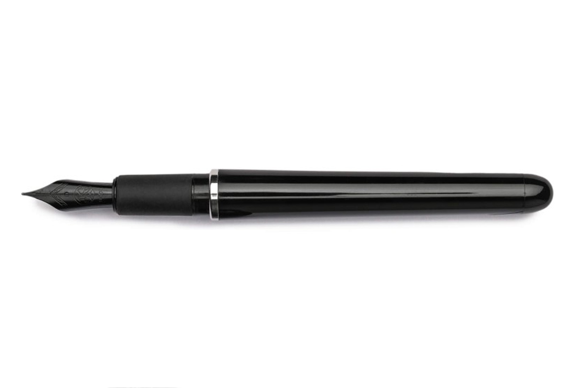 Pineider Avatar UR Glossy Black / Black Trims Vulpen